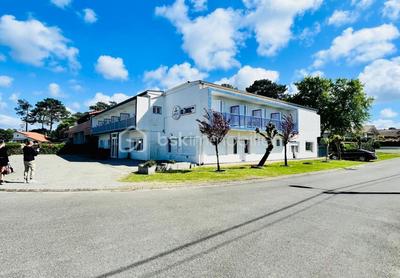 Local commercial - 729 m² - 24 pièces