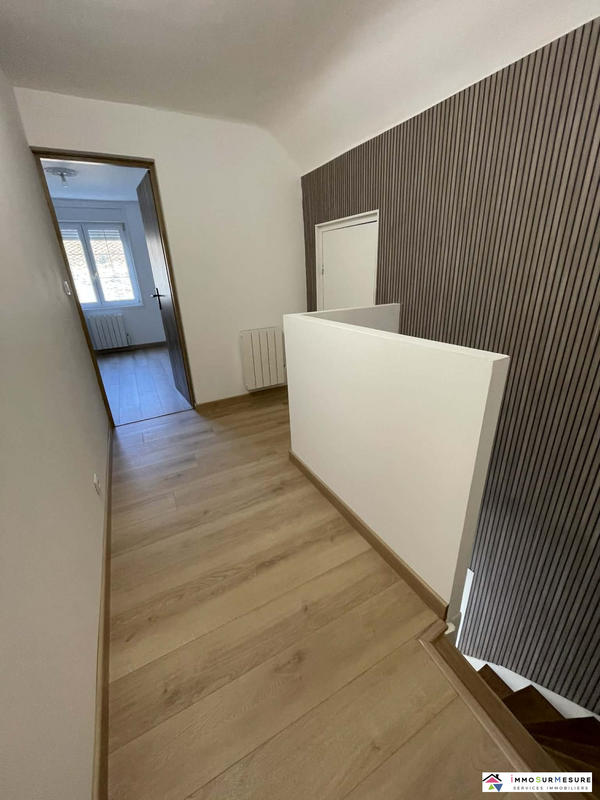 Maison - 96 m² - 5 pièces