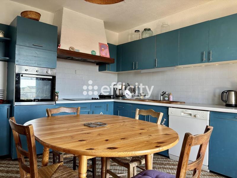 Villa - 260 m² - 10 pièces