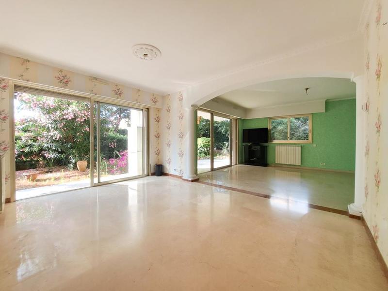 Appartement - 100 m² - 4 pièces