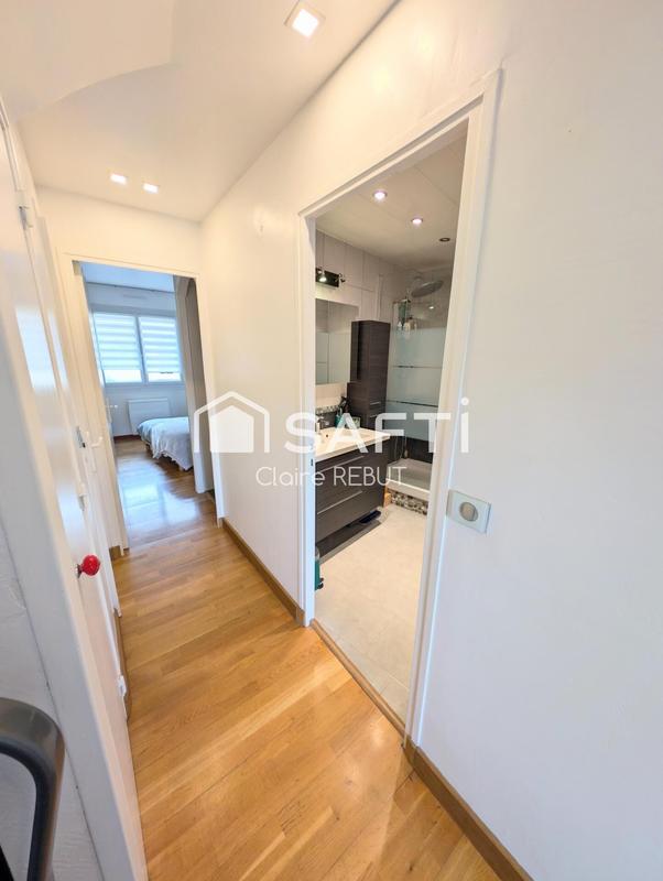 Appartement - 111 m² - 5 pièces