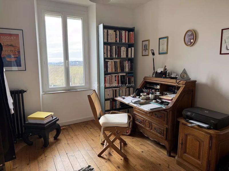 Maison - 215 m² - 7 pièces