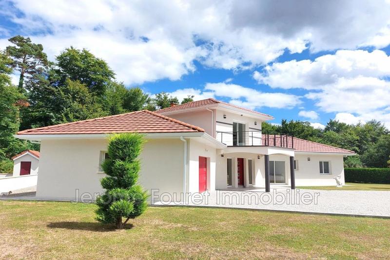 Maison - 250 m² - 5 pièces