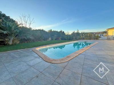 Maison d'architecte - 250 m² - 7 pièces