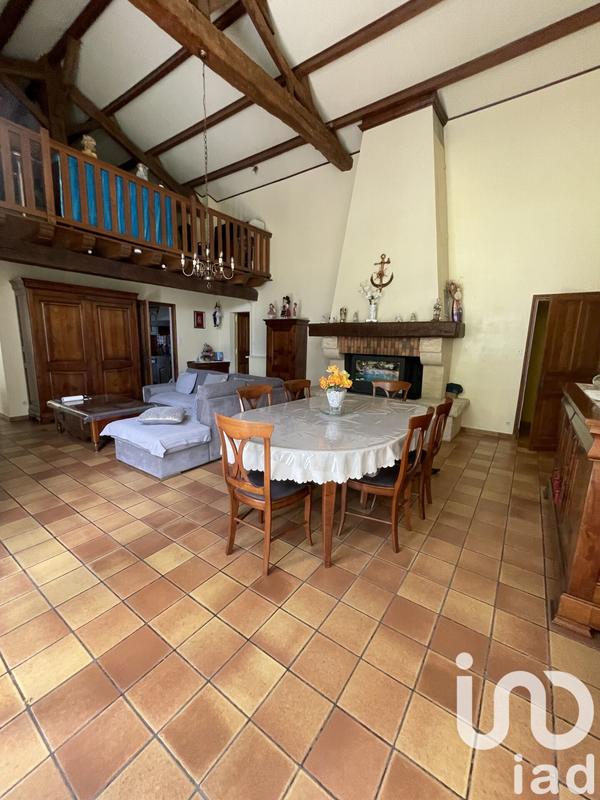 Maison - 185 m² - 5 pièces