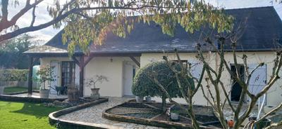 Maison - 99 m² - 6 pièces