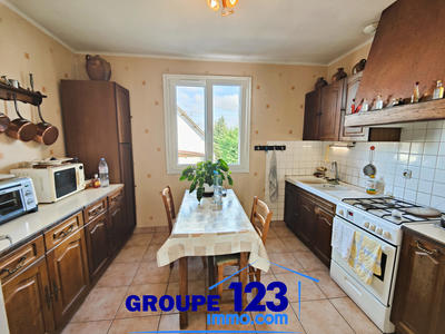 Maison - 83 m² - 5 pièces