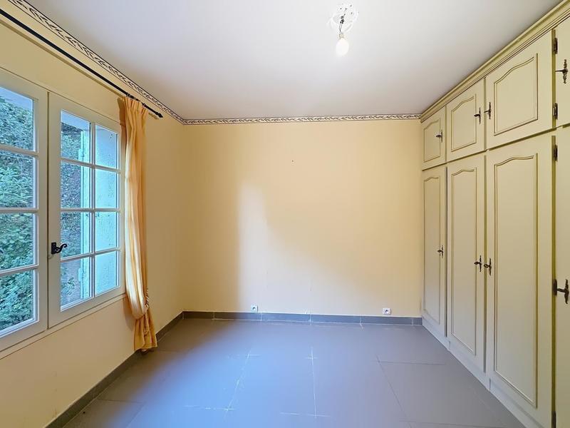 Villa - 200 m² - 6 pièces