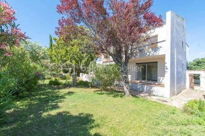 Demeure - 309 m² - 10 pièces