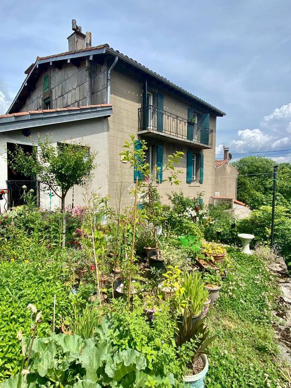 Maison - 233 m² - 10 pièces