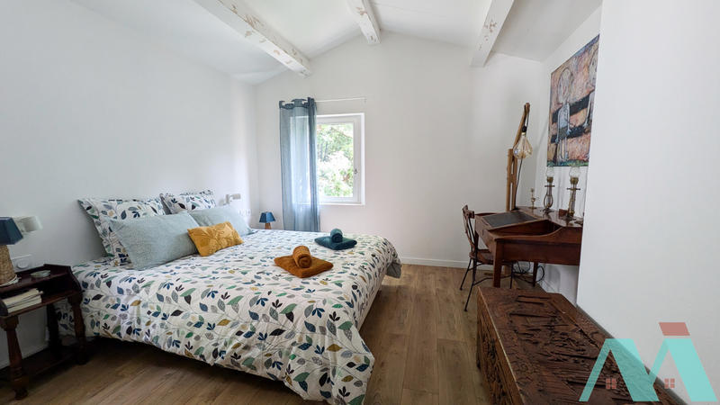 Maison - 181 m² - 7 pièces