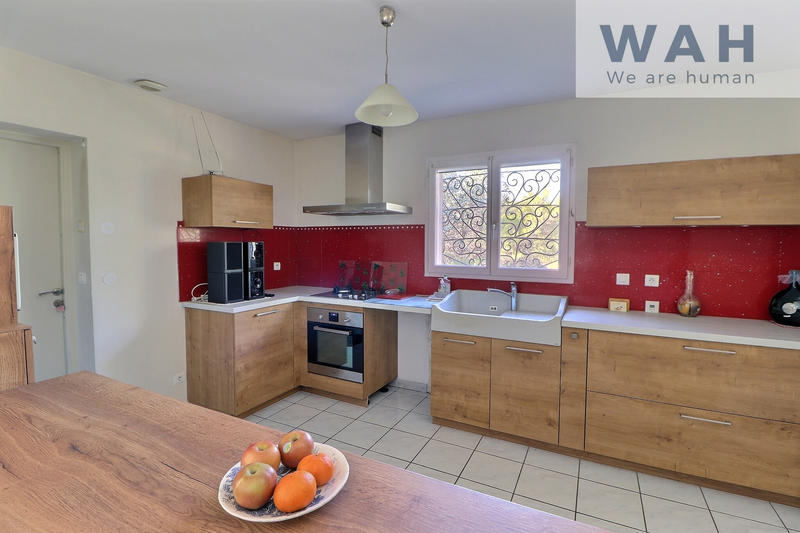 Maison - 100 m² - 6 pièces