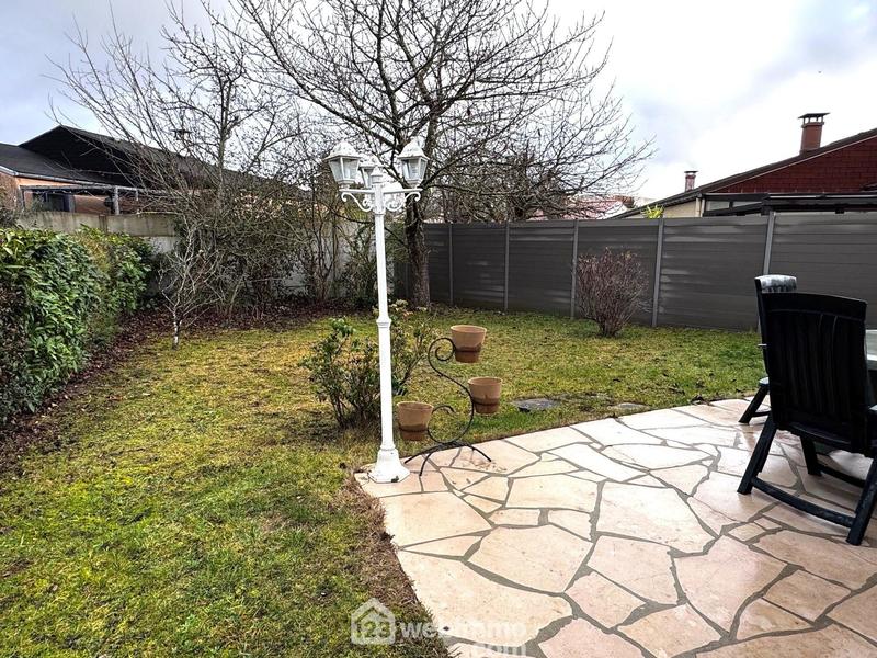 Maison - 98 m² - 5 pièces