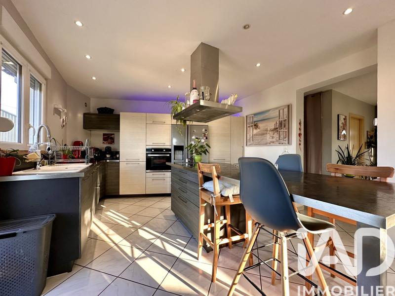 Maison - 120 m² - 6 pièces