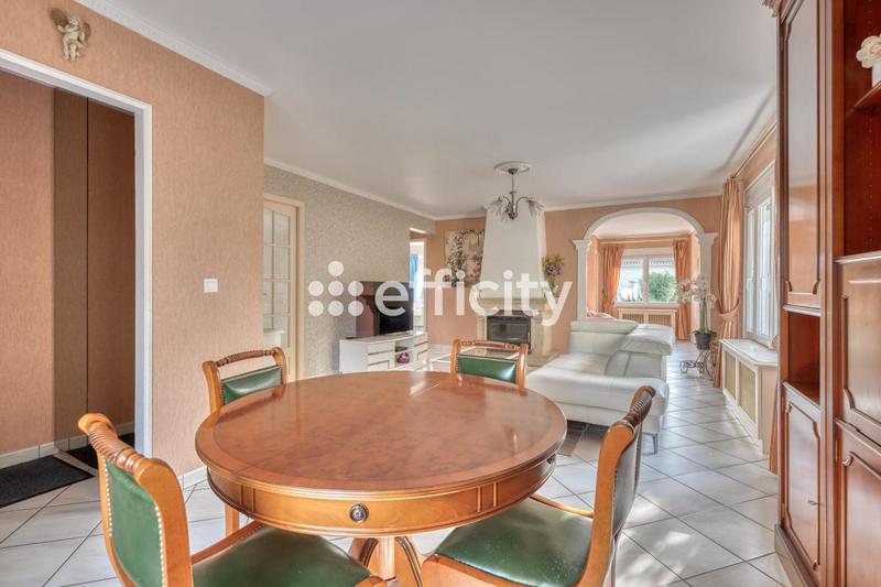 Maison - 155 m² - 7 pièces