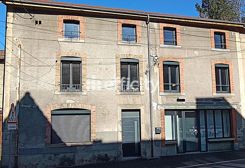 Immeuble - 240 m² - 6 pièces