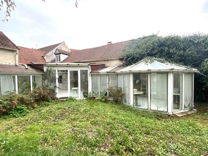 Maison ancienne - 408 m² - 16 pièces