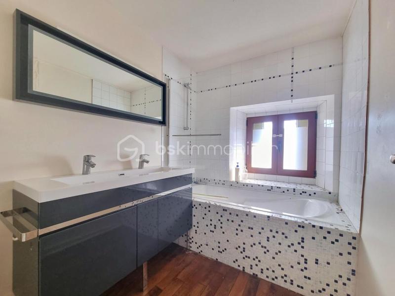 Maison en pierre - 164 m² - 8 pièces