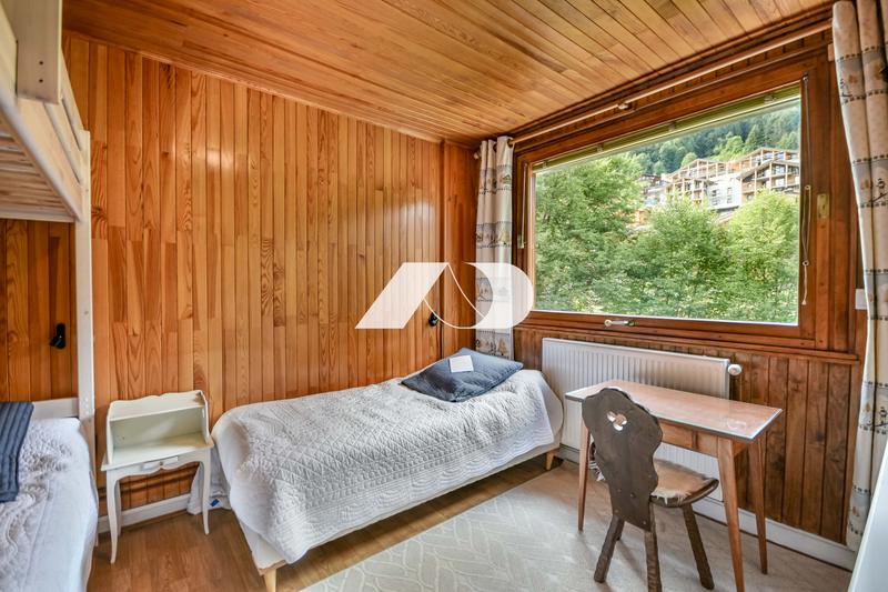 Appartement - 95 m² - 3 pièces