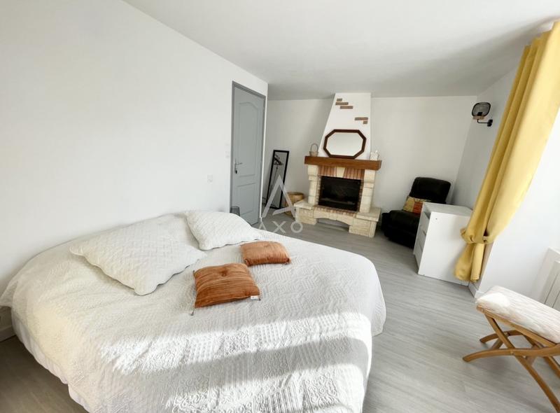 Maison en pierre - 187 m² - 9 pièces