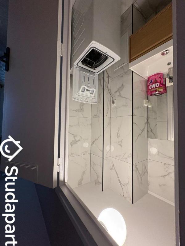 Chambre - 12 m² - 1 pièce