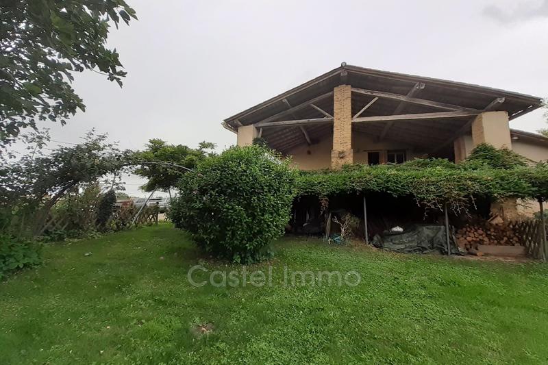 Maison - 235 m² - 6 pièces