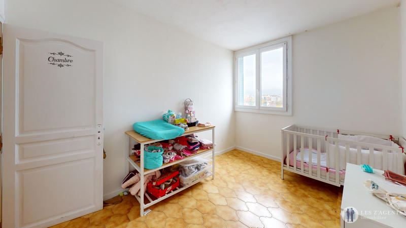 Appartement - 70 m² - 4 pièces