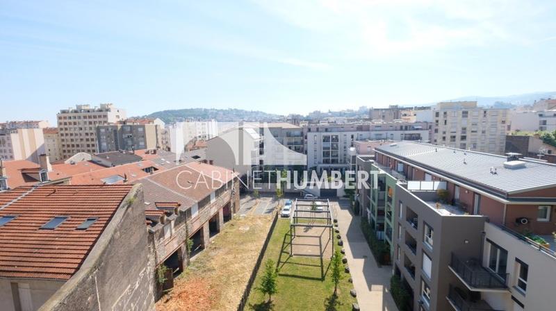 Loft - 177 m² - 5 pièces