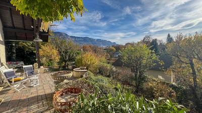 Maison - 121 m² - 5 pièces