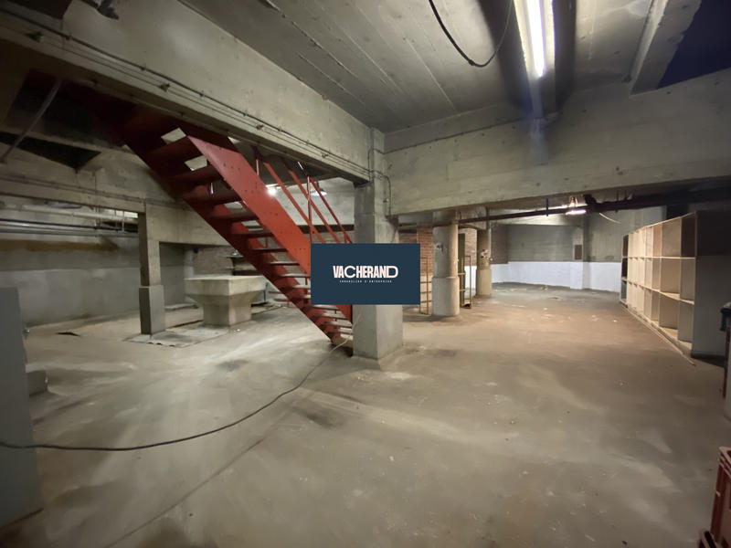 Local commercial - 254 m²