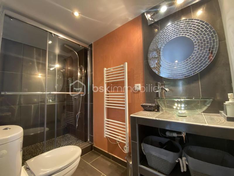 Propriété - 500 m² - 23 pièces