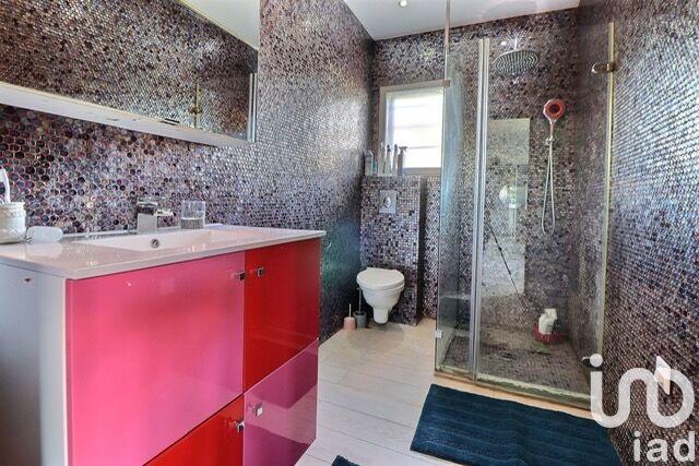 Maison - 279 m² - 7 pièces