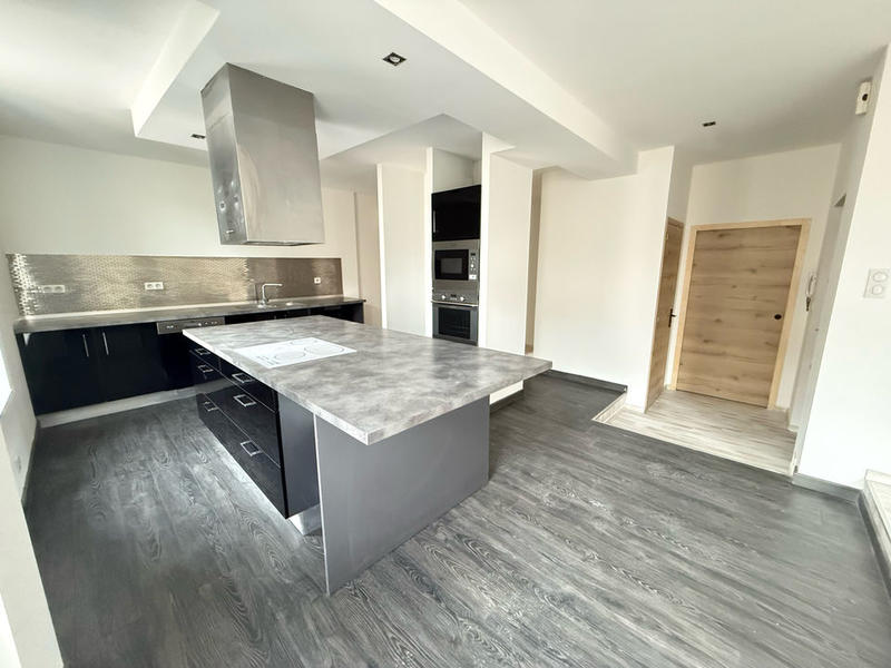 Appartement - 75 m² - 3 pièces