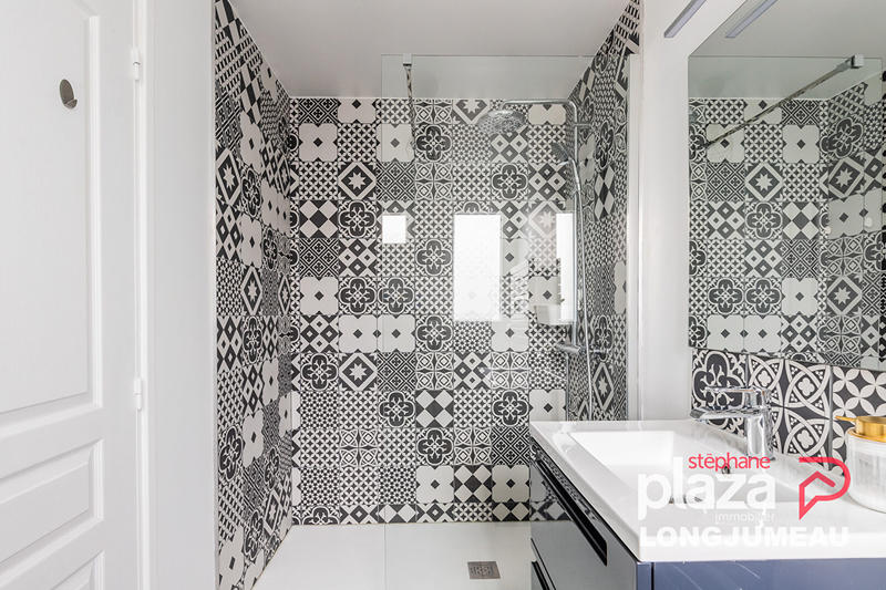 Maison - 97 m² - 5 pièces