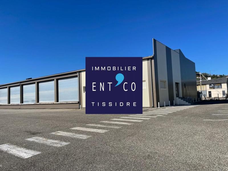 Entrepôt - 1 680 m²