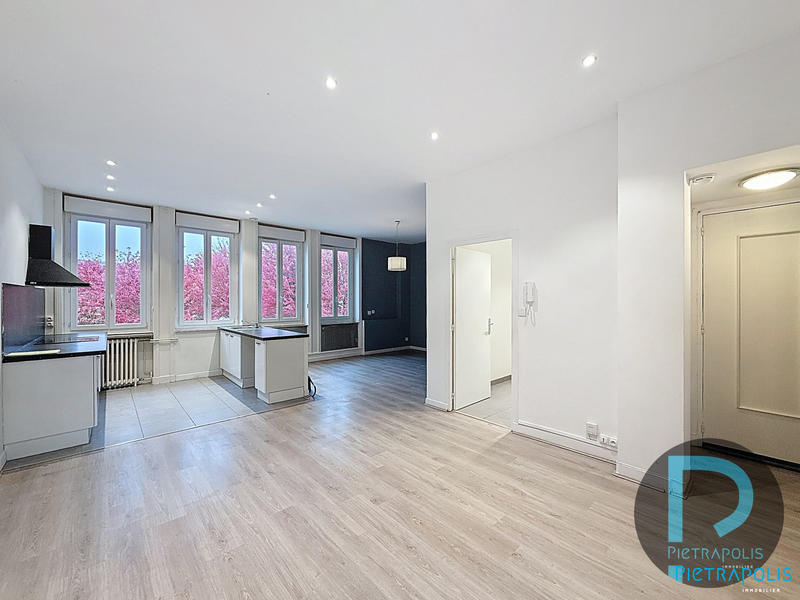 Appartement - 92 m² - 4 pièces