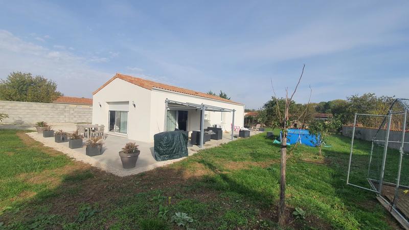 Maison - 93 m² - 4 pièces