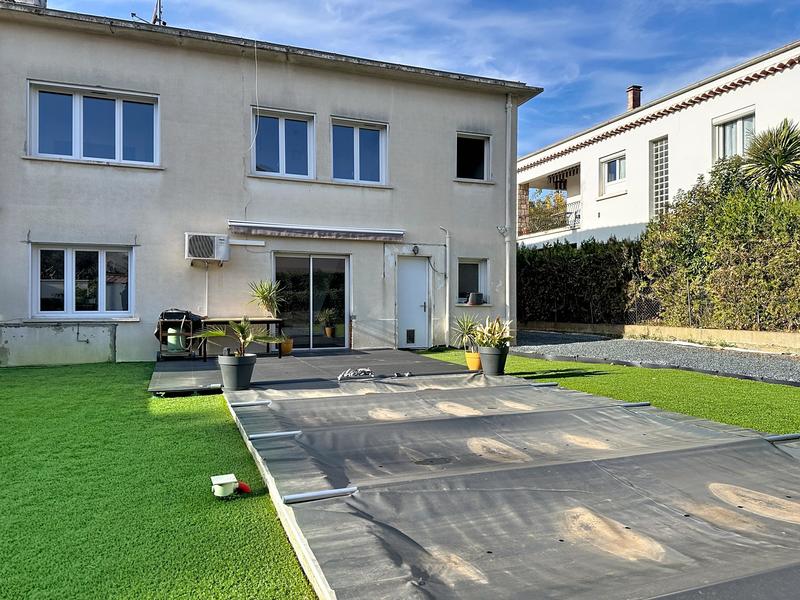 Maison - 200 m² - 5 pièces