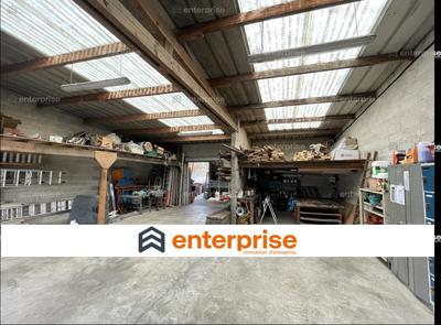 Local d'activité / Entrepôt - 175 m²