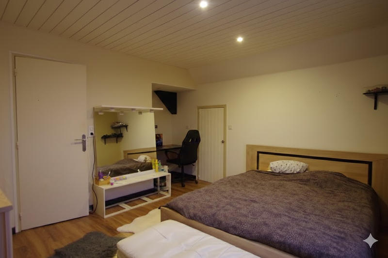 Maison - 138 m² - 7 pièces