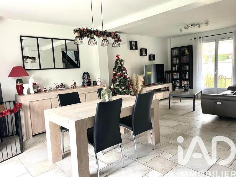 Maison - 114 m² - 6 pièces