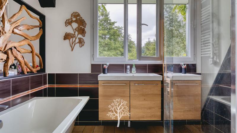 Maison - 225 m² - 6 pièces