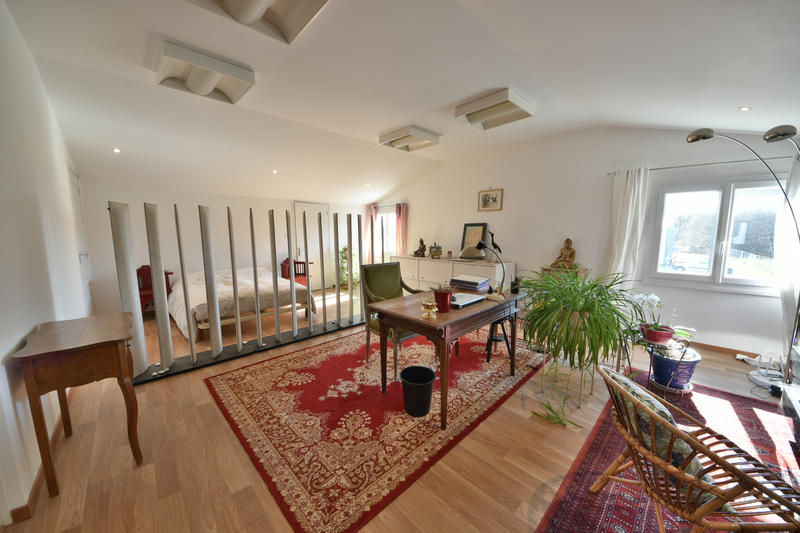 Maison - 185 m² - 6 pièces