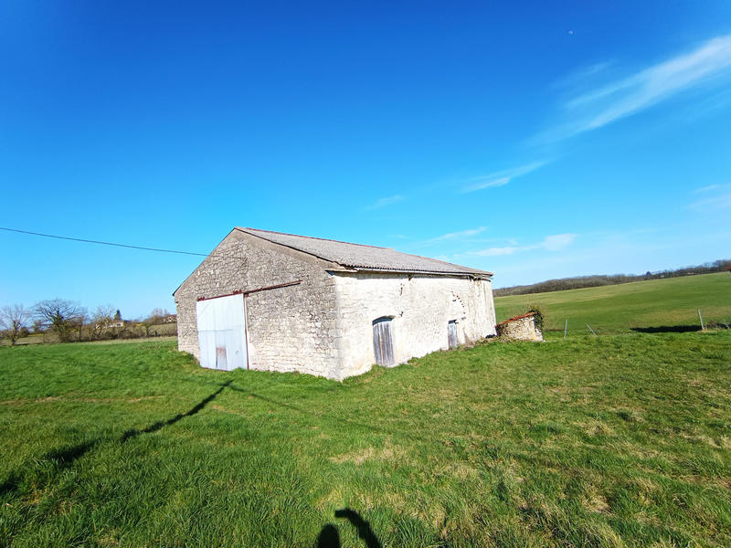 Propriété - 160 m² - 1 pièce