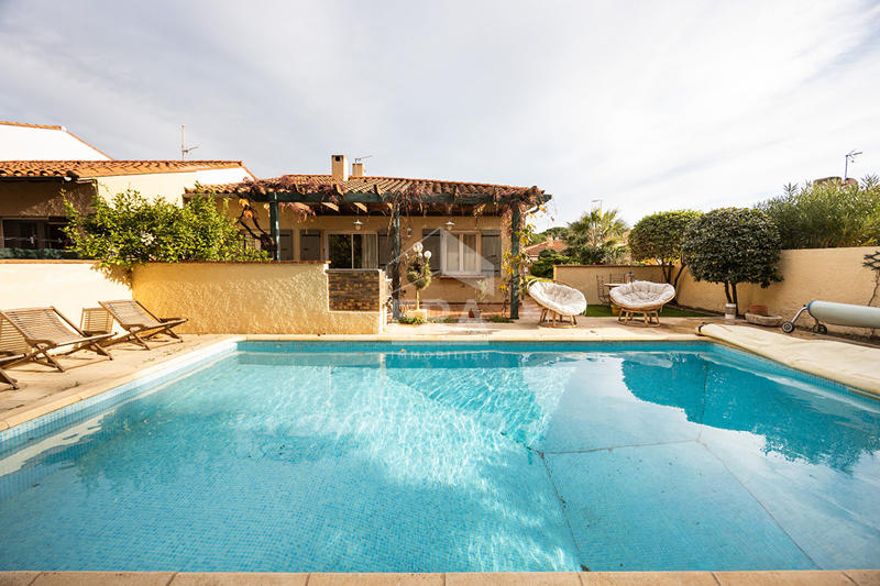 Maison - 90 m² - 4 pièces