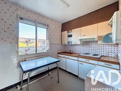 Maison - 84 m² - 4 pièces