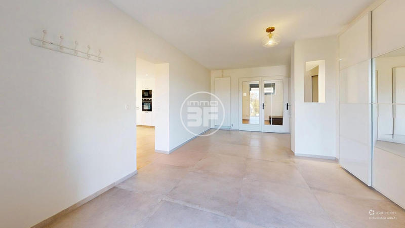 Maison - 239 m² - 6 pièces