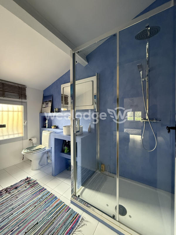 Maison traditionnelle - 207 m² - 6 pièces