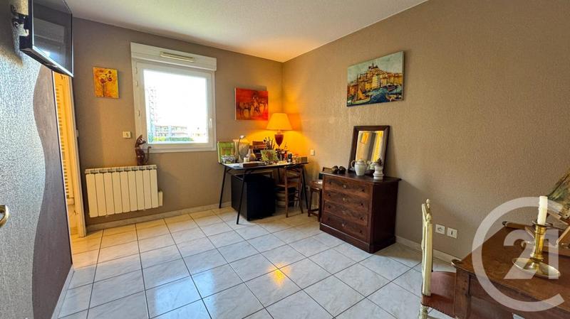Appartement - 100 m² - 3 pièces