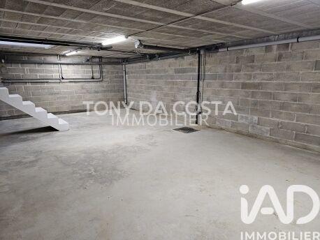 Maison - 218 m² - 8 pièces